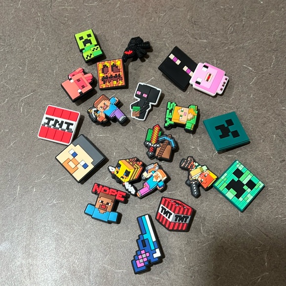 Minecraft Crocs charms - Picture 1 of 4